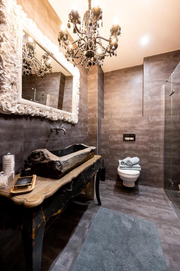 Premium Apt Kosice Center 3 Room 150M2 Hlavna Ulica エクステリア 写真