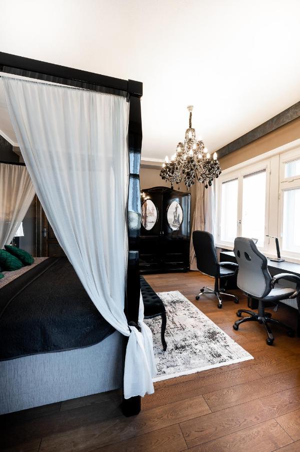 Premium Apt Kosice Center 3 Room 150M2 Hlavna Ulica エクステリア 写真