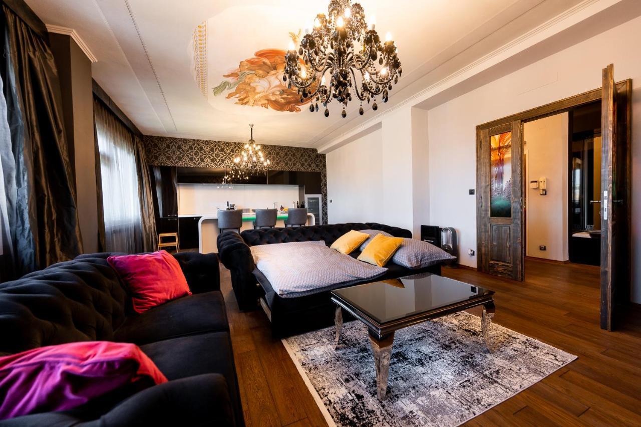 Premium Apt Kosice Center 3 Room 150M2 Hlavna Ulica エクステリア 写真