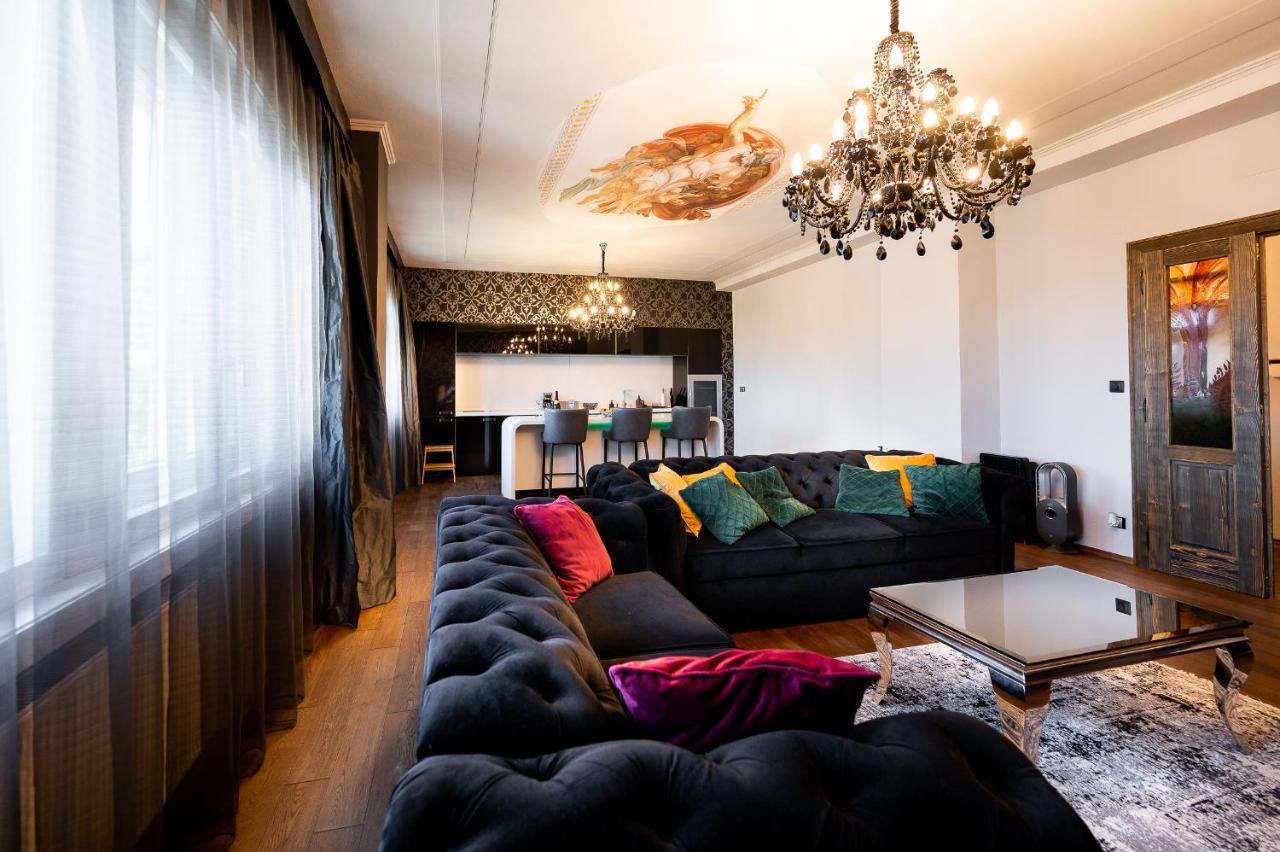Premium Apt Kosice Center 3 Room 150M2 Hlavna Ulica エクステリア 写真